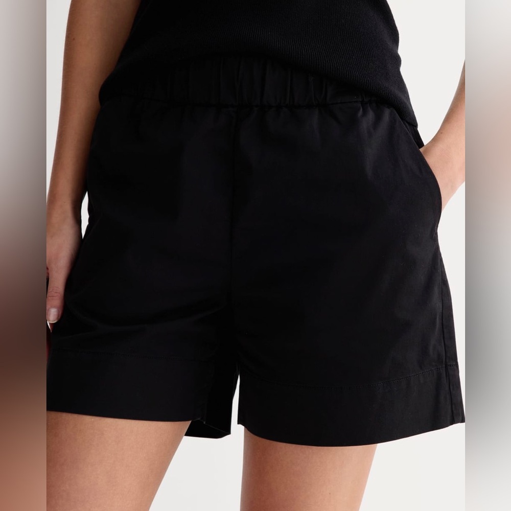 Everlane Everyday Shorts (Black)